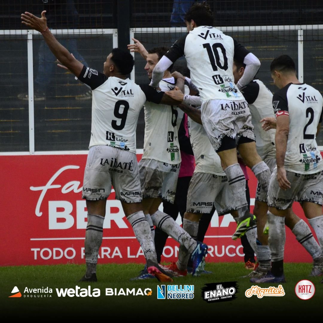 Chaco For Ever le ganó en el último suspiro a Almirante Brown ante su gente en el día de su aniversario