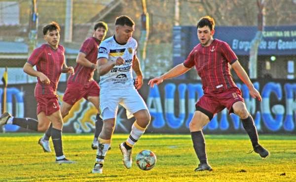 En un segundo tiempo a puro gol, Santamarina y Guillermo Brown empataron en Tandil