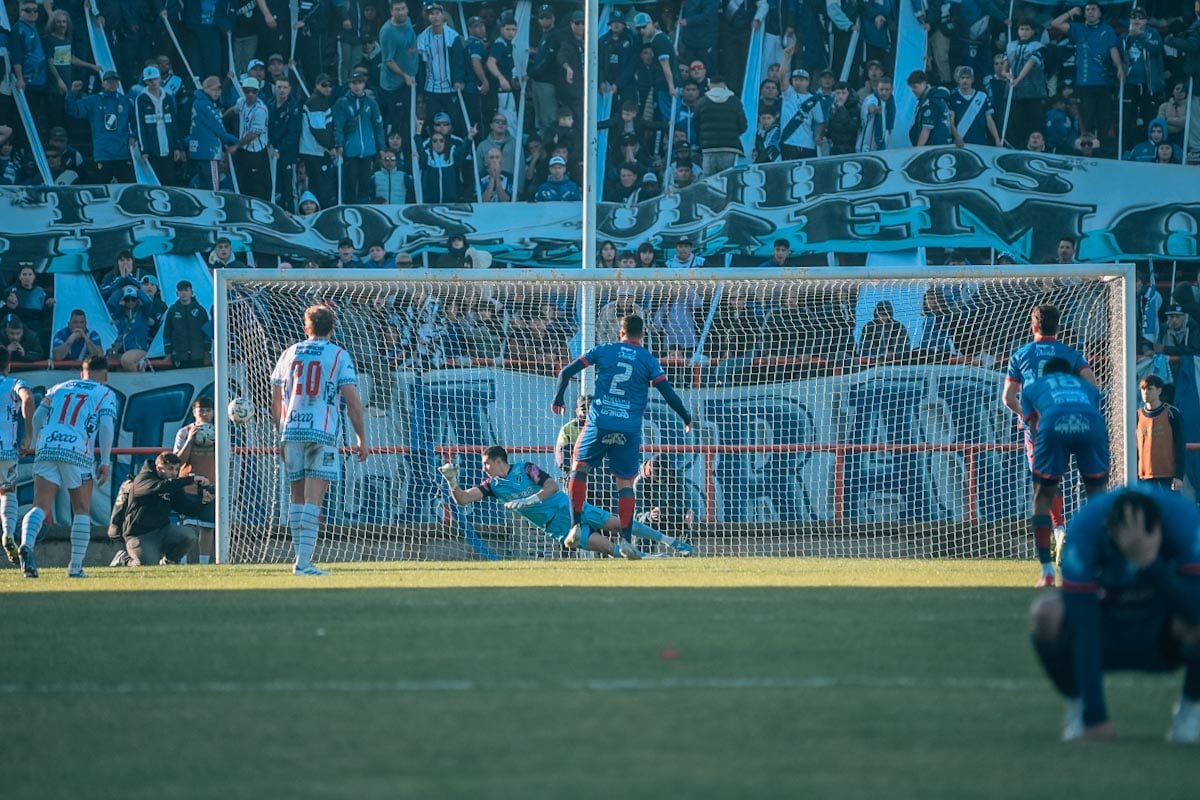 Desenlace caliente en el Minella: Güemes se lo empató en el final a Alvarado y lo dejó en puesto de descenso