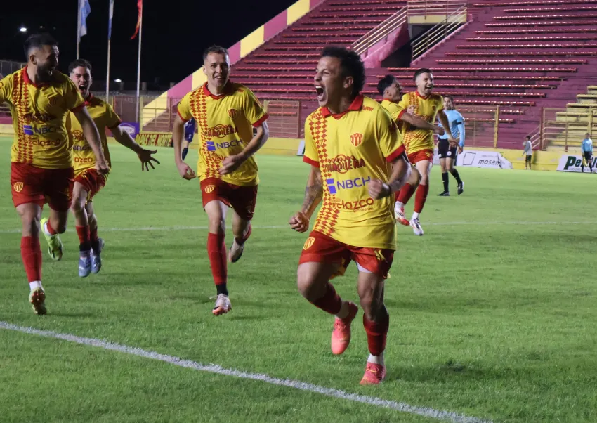 Sarmiento venció a Ben Hur en Resistencia y se aferra a la clasificación