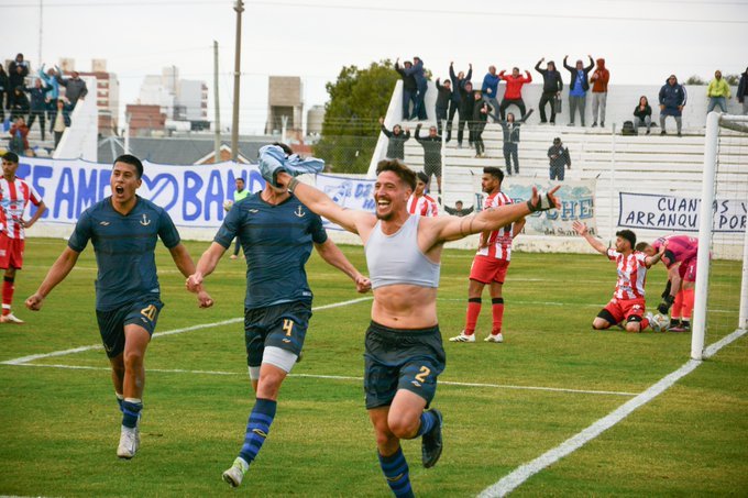 Brown de Madryn rescató un empate agónico como local ante el líder San Martín de Mendoza