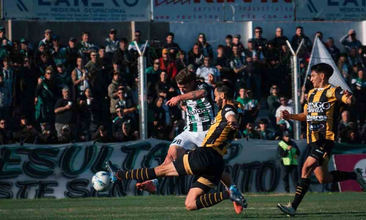 Clásico bahiense igualado en el Fortín