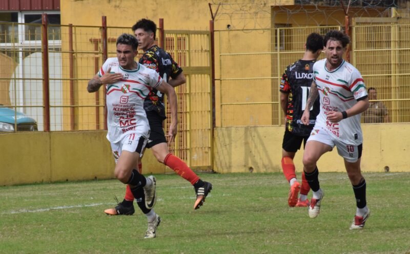 Boca Unidos perdió de local ante Sportivo Las Parejas, pero igual terminó primero en su zona