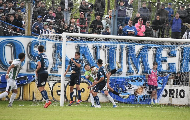 Polémico empate entre El Linqueño y Gimnasia de Chivilcoy