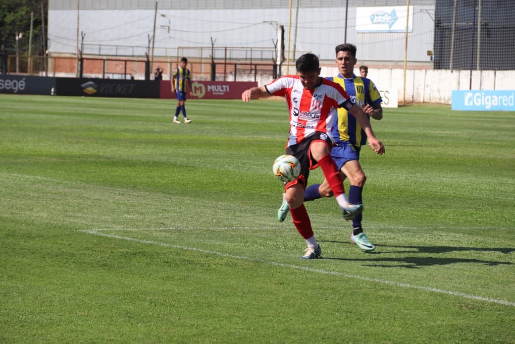 Costa Brava resistió a Mitre y sigue en carrera en el Federal A gracias a la ventaja deportiva
