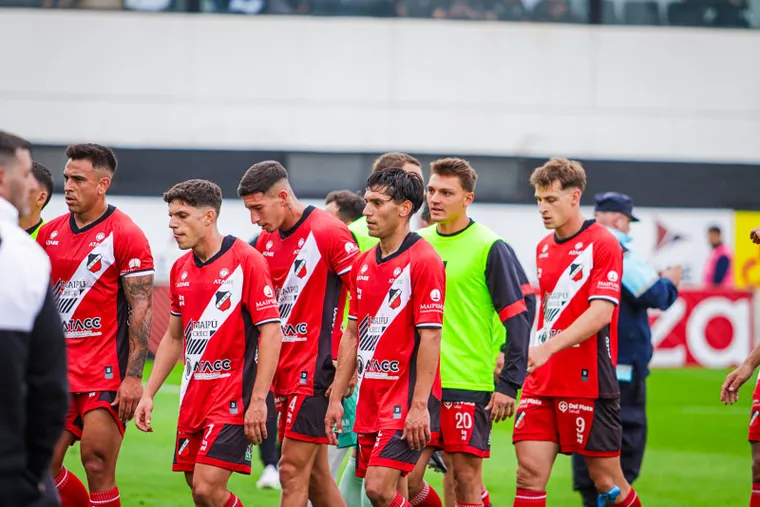 Deportivo Maipú perdió con Estudiantes en Caseros y quedó eliminado del Reducido