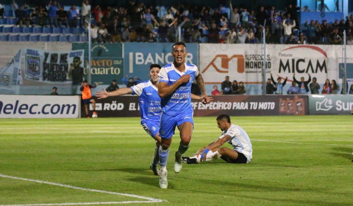 El León rugió en el Imperio y se metió en semifinales