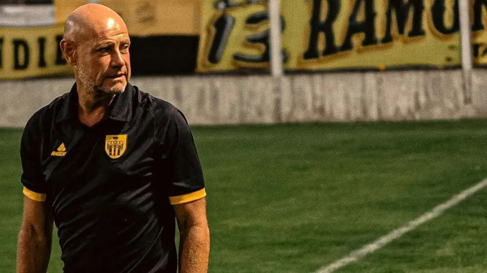 Santamarina se quedó sin DT: Duilio Botella no es más el entrenador Aurinegro