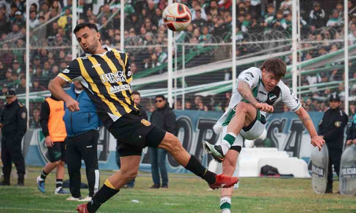 Clásico sin goles: Villa Mitre y Olimpo no se sacaron ventajas