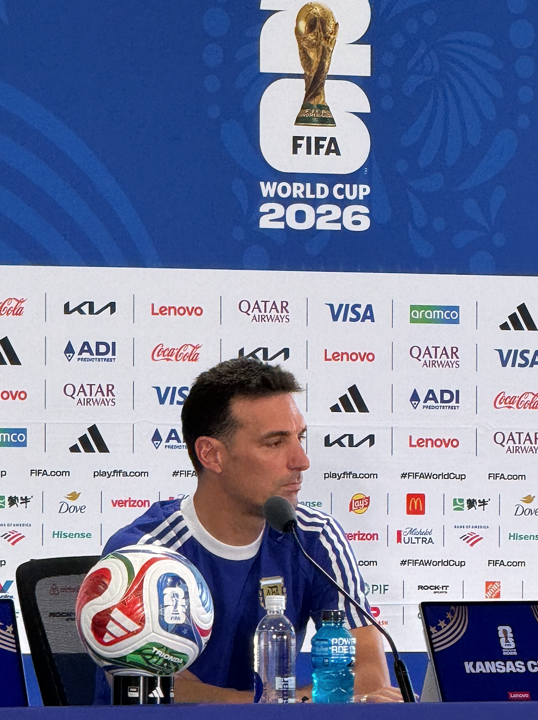 Scaloni en conferencia de prensa:»Estamos bien y tranquilos para mañana»