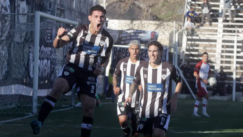 Cipolletti goleó a Huracán de Las Heras y es escolta