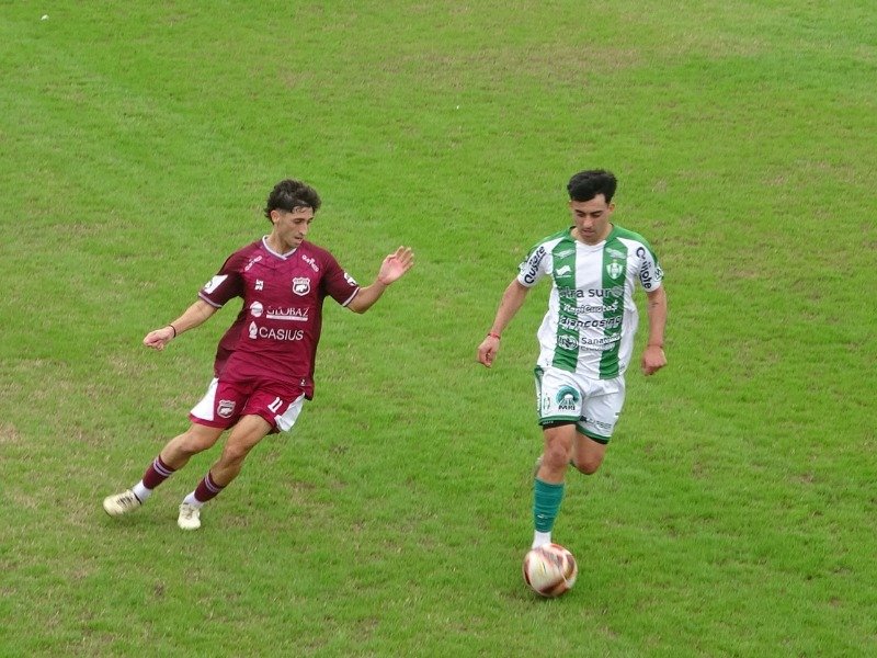 Defensores y Gimnasia de Chivilcoy cerraron la primera fase con un empate en Villa Ramallo